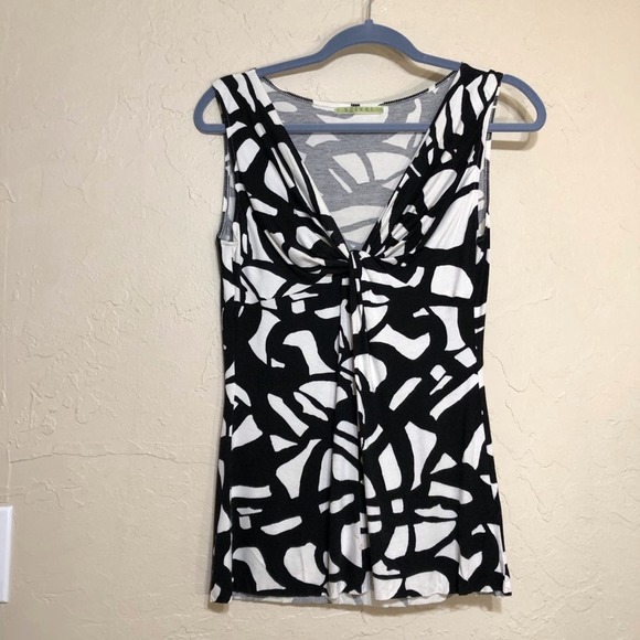 Velvet Tops - Velvet Womens Shirt Medium Black & White Raw Hem Sleeveless Blouse Tank Top